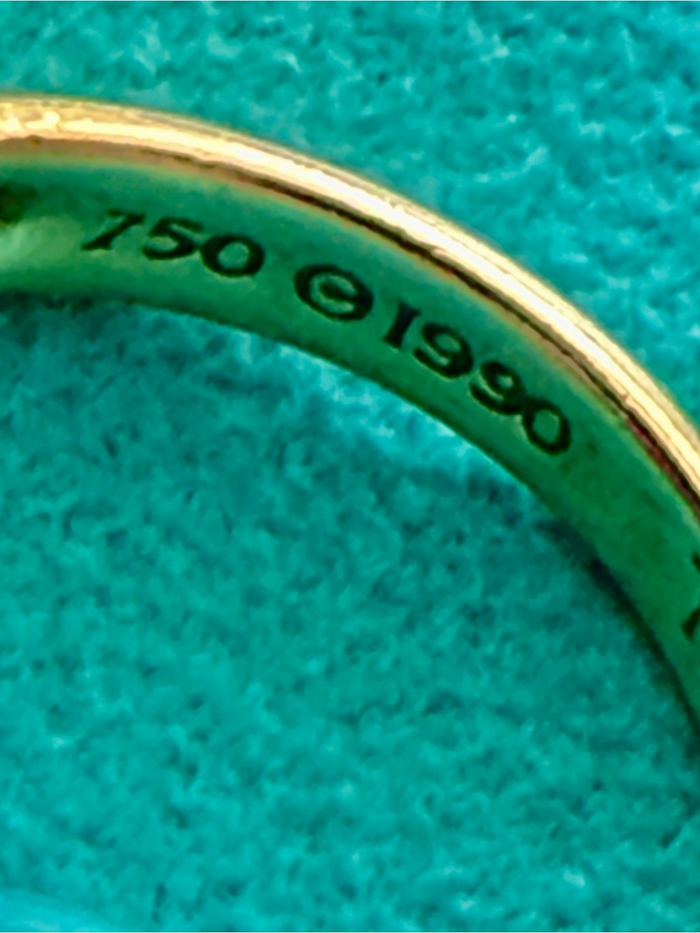 Classic Tiffany & Co  Signature 18k Gold “X” Ring, - Picture 10 of 14